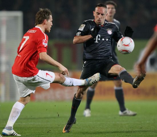 线展现出了 线展现出了